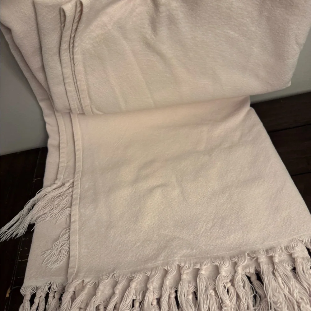 Ralph Lauren Pale Pink Cotton Throw Blanket 54” x 72” Fringe